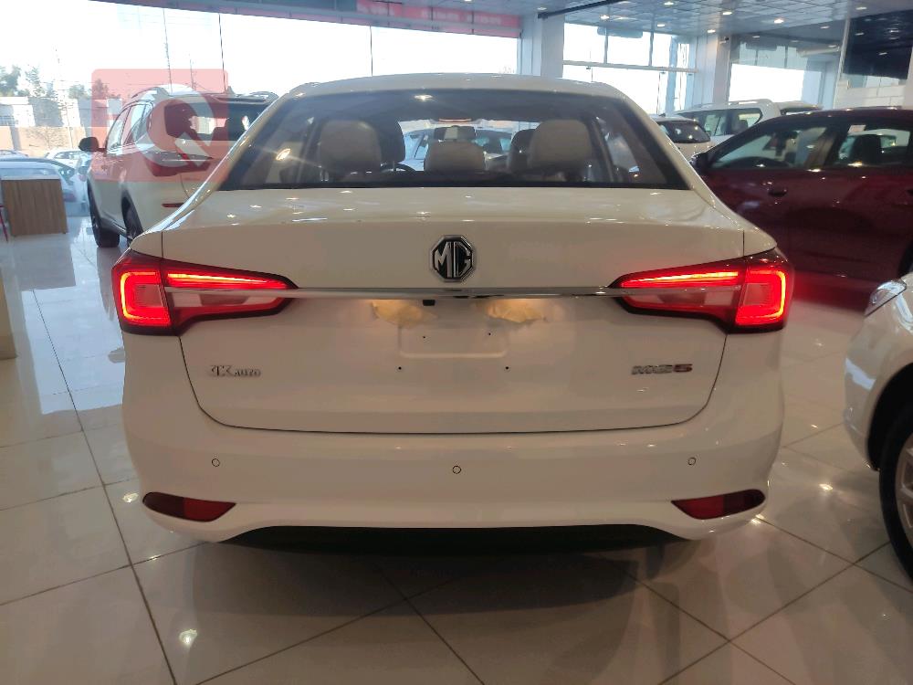 MG 5